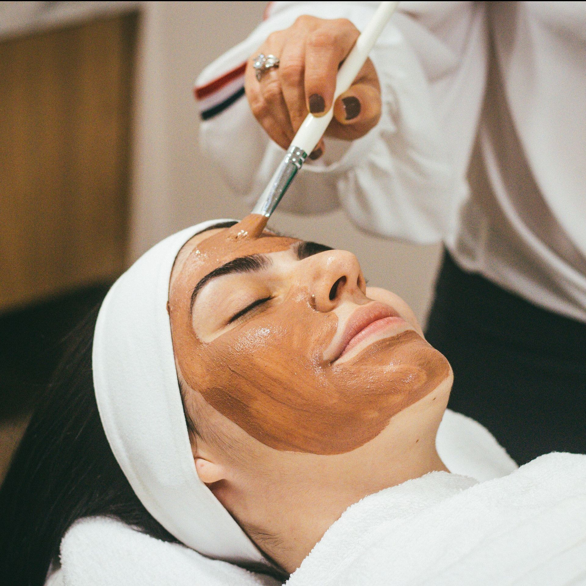 TRATTAMENTI ESTETICI VISO TRATTAMENTI ESTETICI VISO